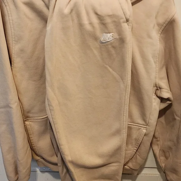 Nike Beige/Sand Drift Hoodie and Sweatpants Set - Picture 4 of 8